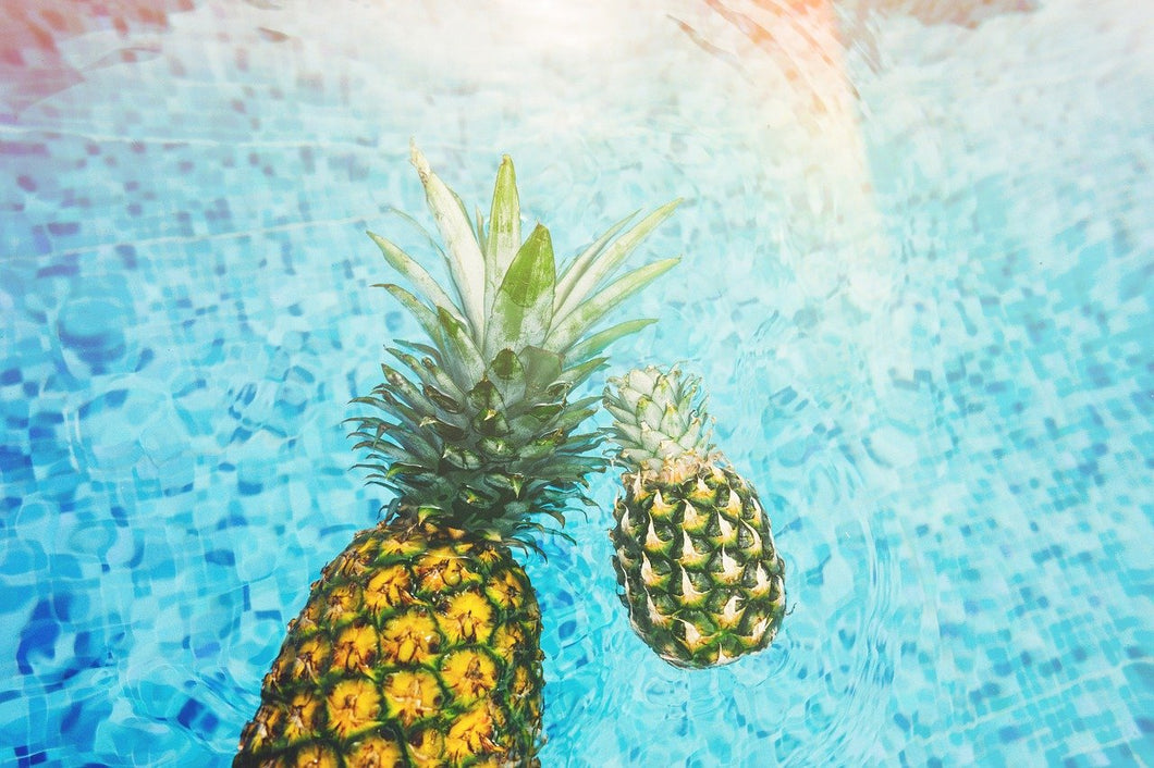 SUMMER POOL PARTY